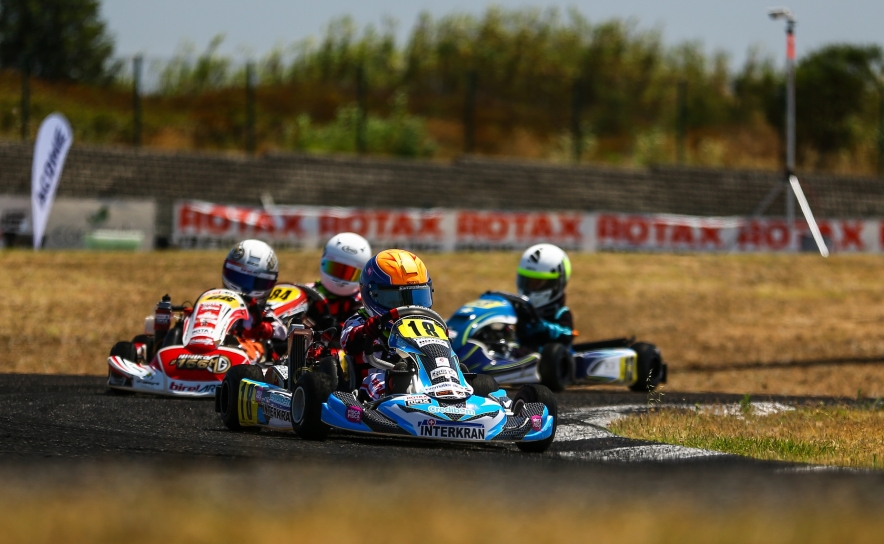 Kart Clube de Lisboa - SWS Sprint Cup: - 2 Corridas por dia. - Treinos  Cronometrados: 6 minutos - Corrida: 12 voltas - Peso mínimo à partida:  242kg - Troca de karts