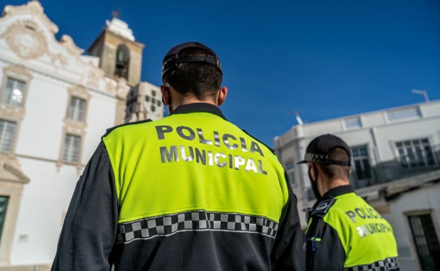 Aberto concurso para admissão de sete agentes da Polícia Municipal