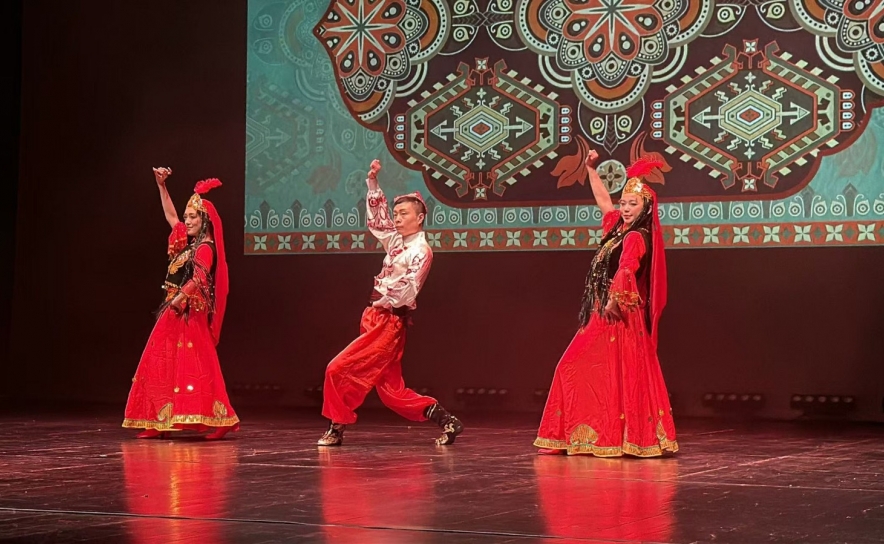 Danças folclóricas