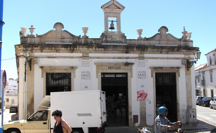 Mercadinho da Praça anima Lagoa em abril