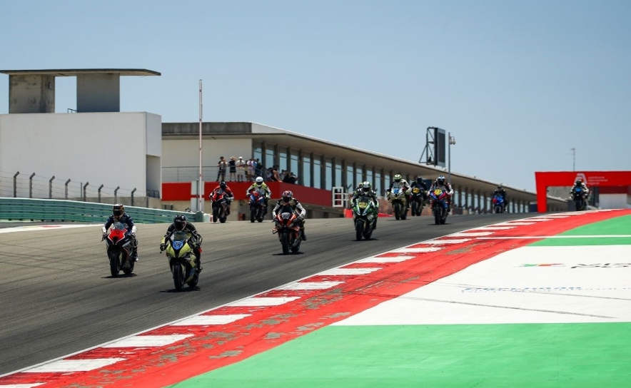 Motos em pista | Nacional de Velocidade cumpre segunda ronda no Algarve