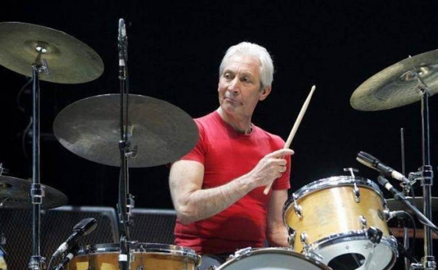 Baterista Charlie Watts dos Rolling Stones morre aos 80 anos