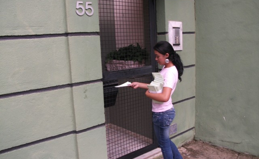 Universitários promovem saúde porta-a-porta em Albufeira