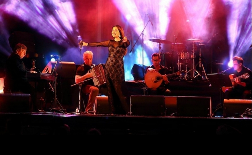 Al-Buhera & Raquel Peters