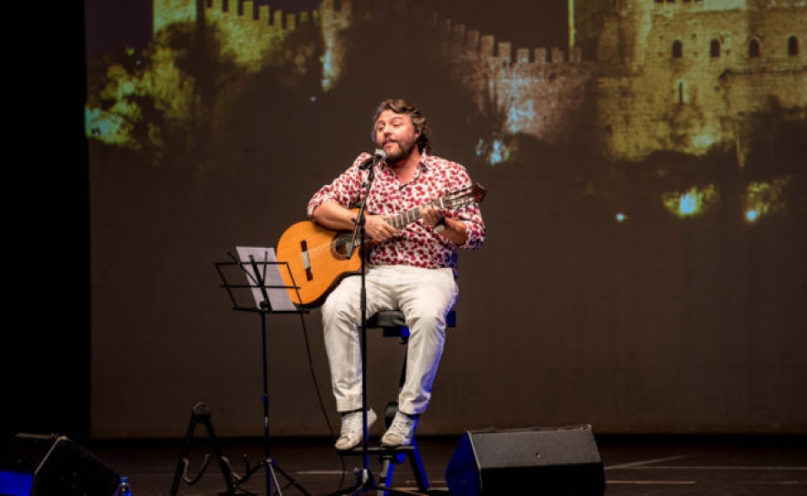 César Mourão grava «Terra Nossa» em Portimão dedicado a João Moutinho 