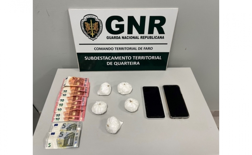 Quarteira – Dois detidos por tráfico com 1250 doses de cocaína